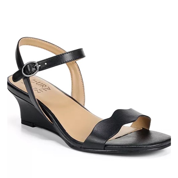 New in Box Naturalizer Lacey Black Wedge Sandals Size 6.5 - Picture 1 of 9